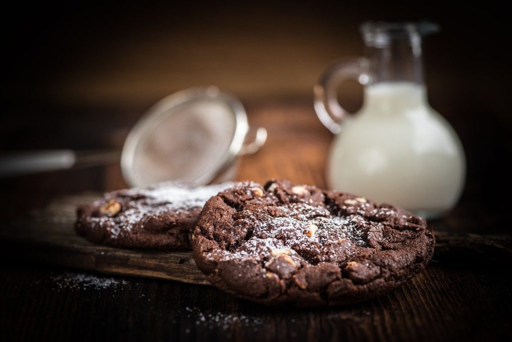 cookies, baked goods, chocolate-1372607.jpg